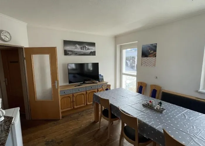 Blue Sky Mit Gemeinschaftsbadezimmer 실리안