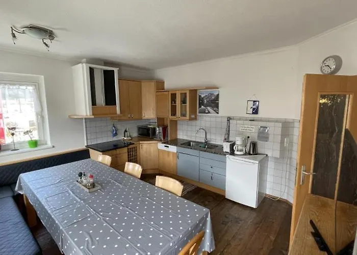 Blue Sky Mit Gemeinschaftsbadezimmer *