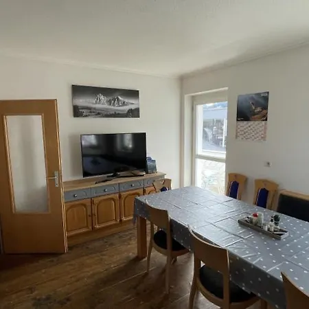 Blue Sky Mit Gemeinschaftsbadezimmer Sillian