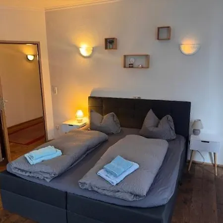 Blue Sky Mit Gemeinschaftsbadezimmer *