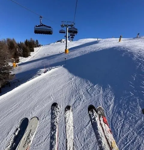 Blue Sky Mit Gemeinschaftsbadezimmer * Sillian